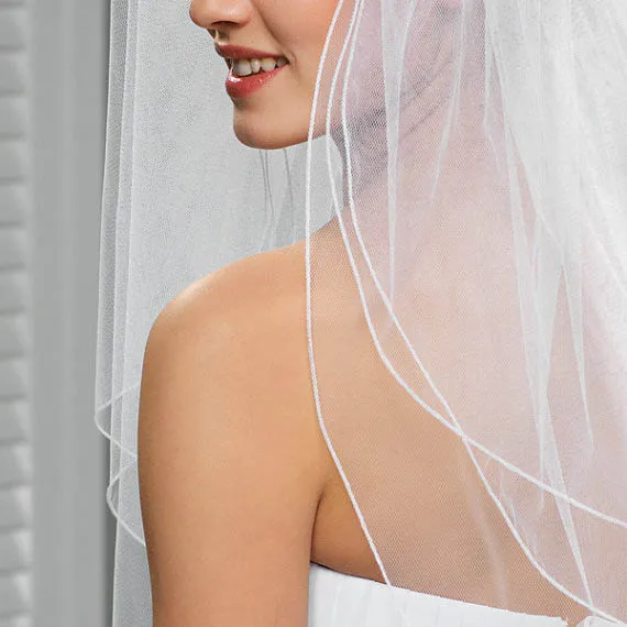 Lunss Short Ivory Crafted Tulle Wedding Veil Rippled Edge