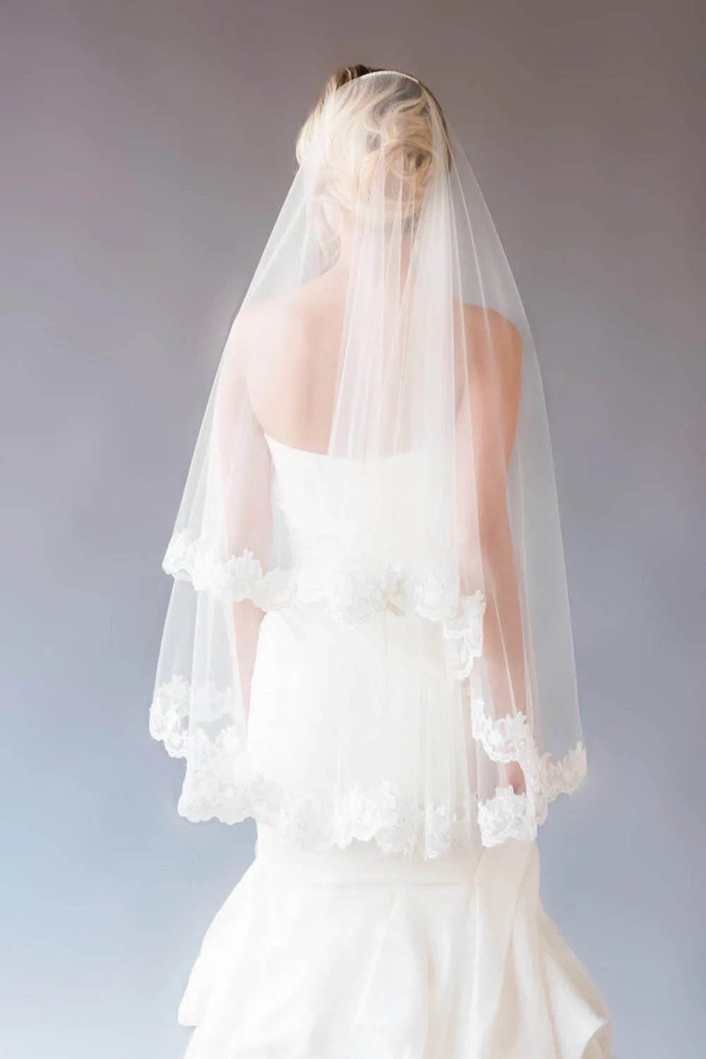 Wedding Veils - Ivory Lace Edge Fingertip Length Bridal Veil