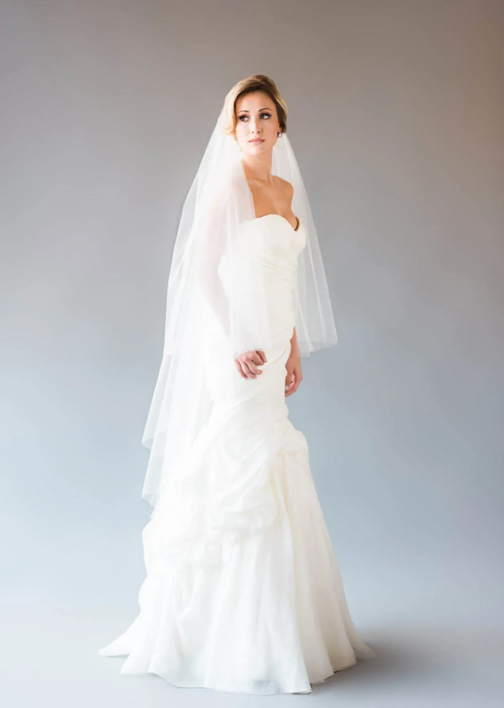 Lunss Champagne Elbow Length Single-Tier Short Bridal Veil