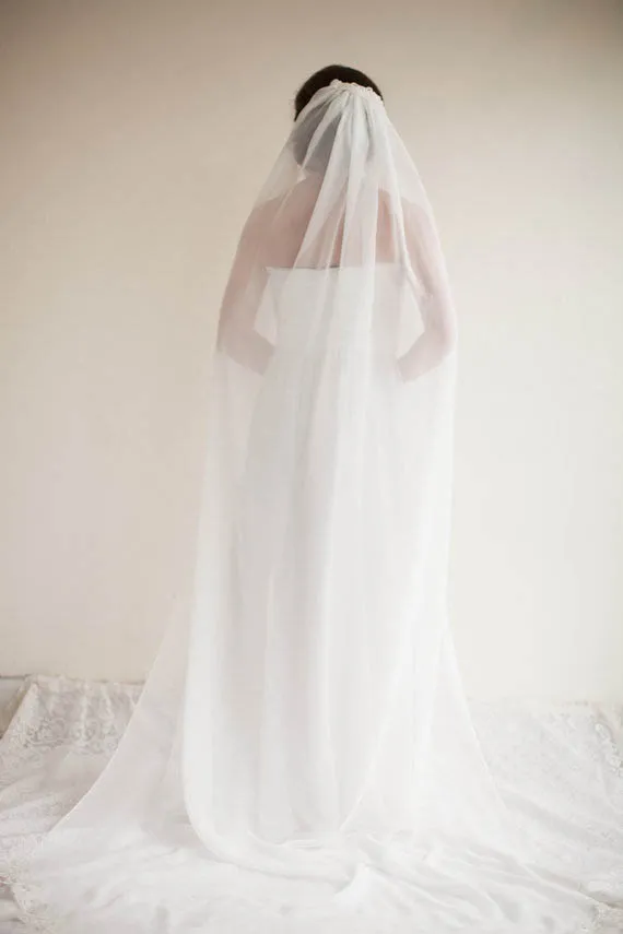 Lunss Wedding Veil Handmade Lace Trimmed Single-Tier Veil