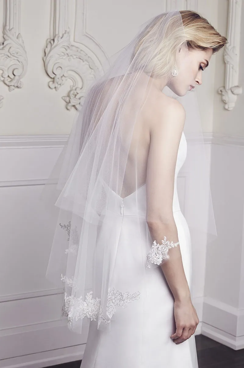 https://www.lunss.com/uploads/product/0/1/01084/fingertip-length-wedding-veil-raw-cut-two-tier-2.webp