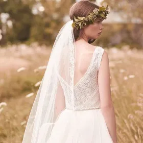 fall fingertip length wedding veil lace applique veil ribbon edge