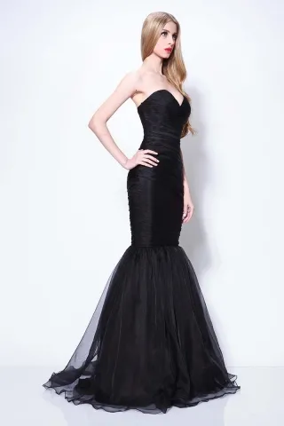black tulle strapless celeb prom dress