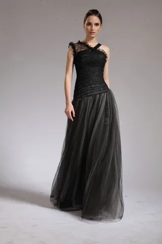 asymmetrical black lace and tulle celebrity prom dress