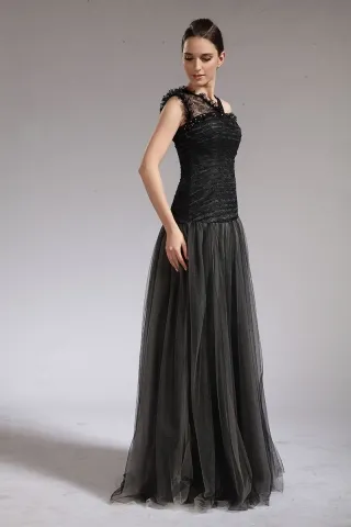 selena gomez black dress in Who Says Video