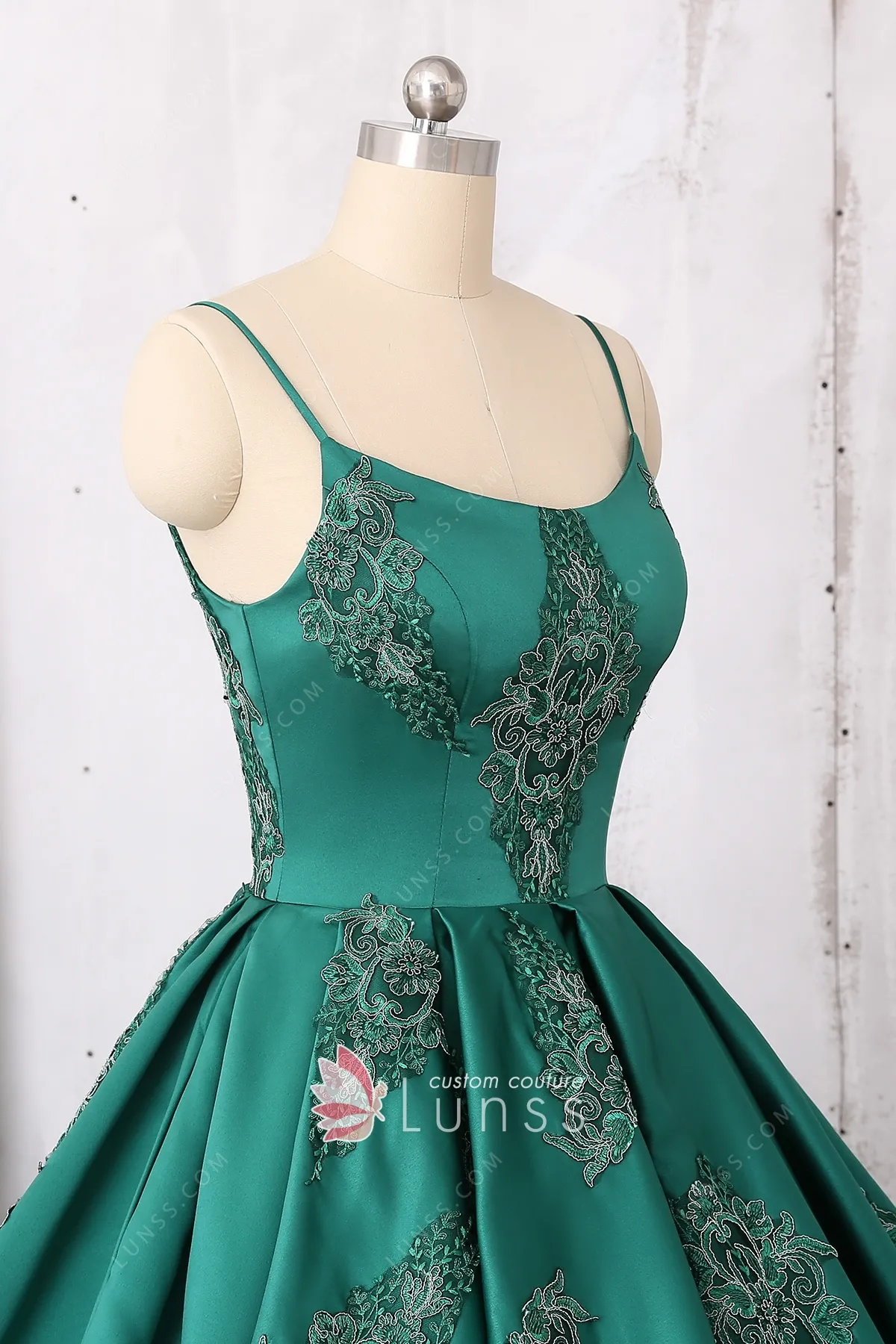 Elegant Green Satin Pleated Ball Gown Formal Birthday Party Dress