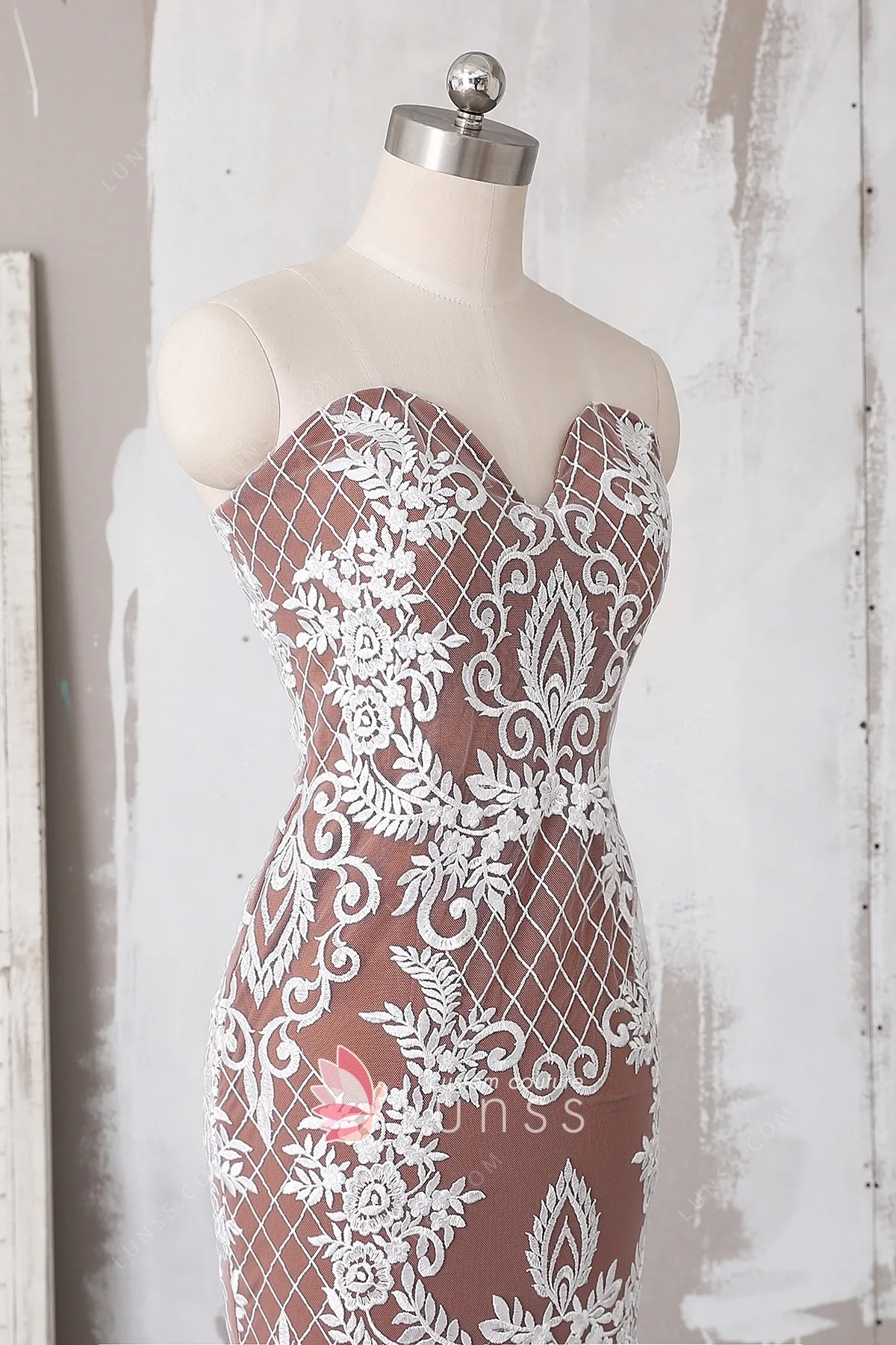 Dark Nude Inner Ivory Lace Sweetheart Trumpet Bridal Gown Lunss