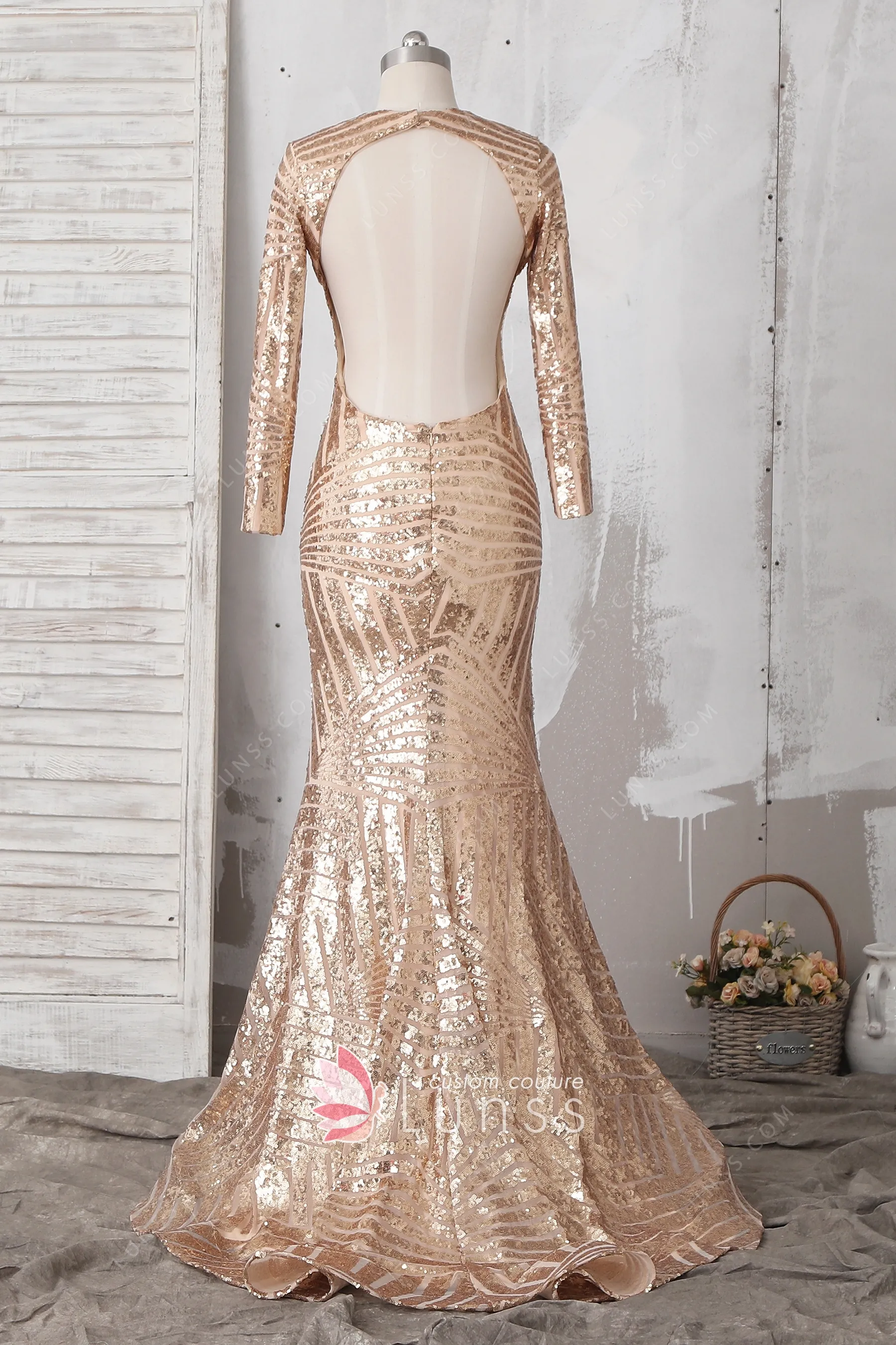 SEQUINED WITH LONG SLEEVES AND BACKLESS DRESS IN KHAKI