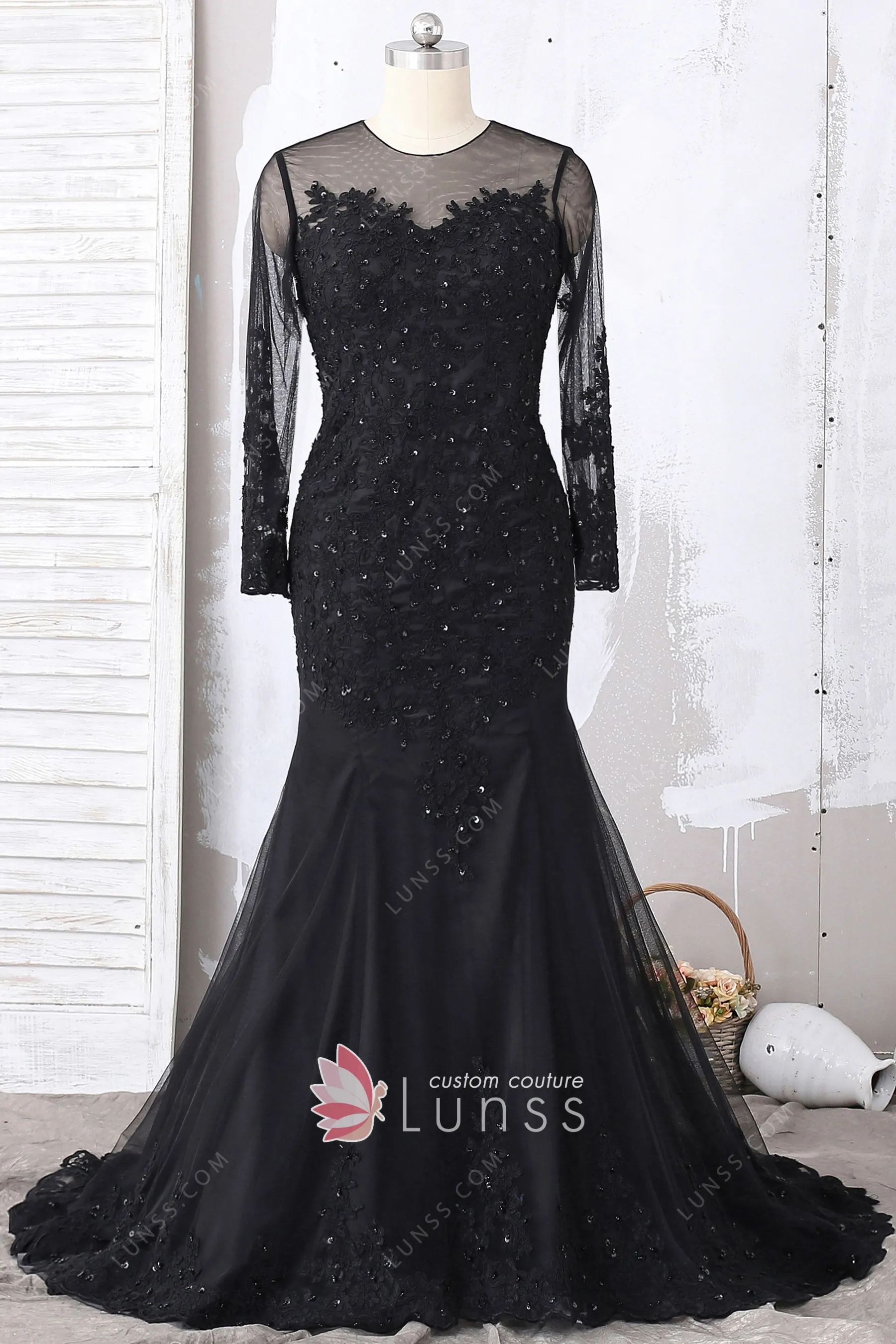 black mermaid long sleeve dress