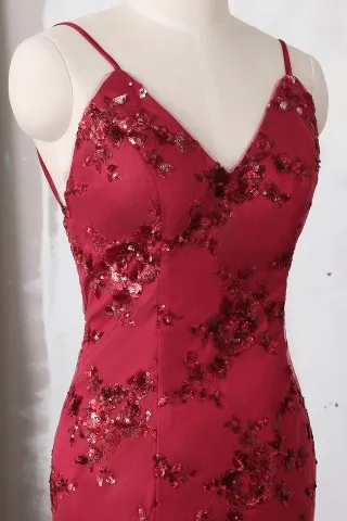 sequin lace appliqued V neckline with spaghetti straps prom dress