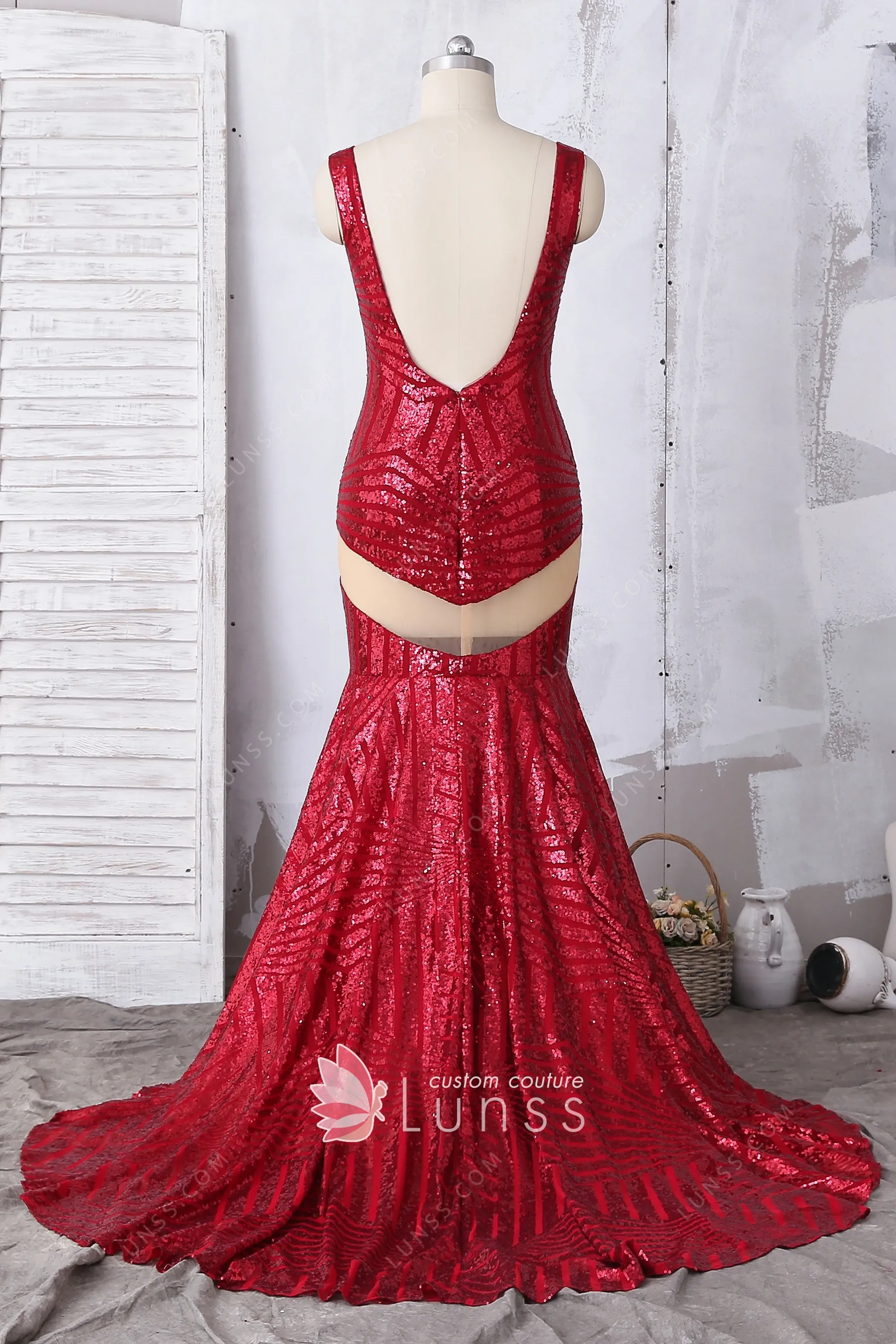 DDreamdressy Red Sequin Fringe V-Neck Lace-Up Back Mermaid Long Prom Dress with Slit Red / US 14