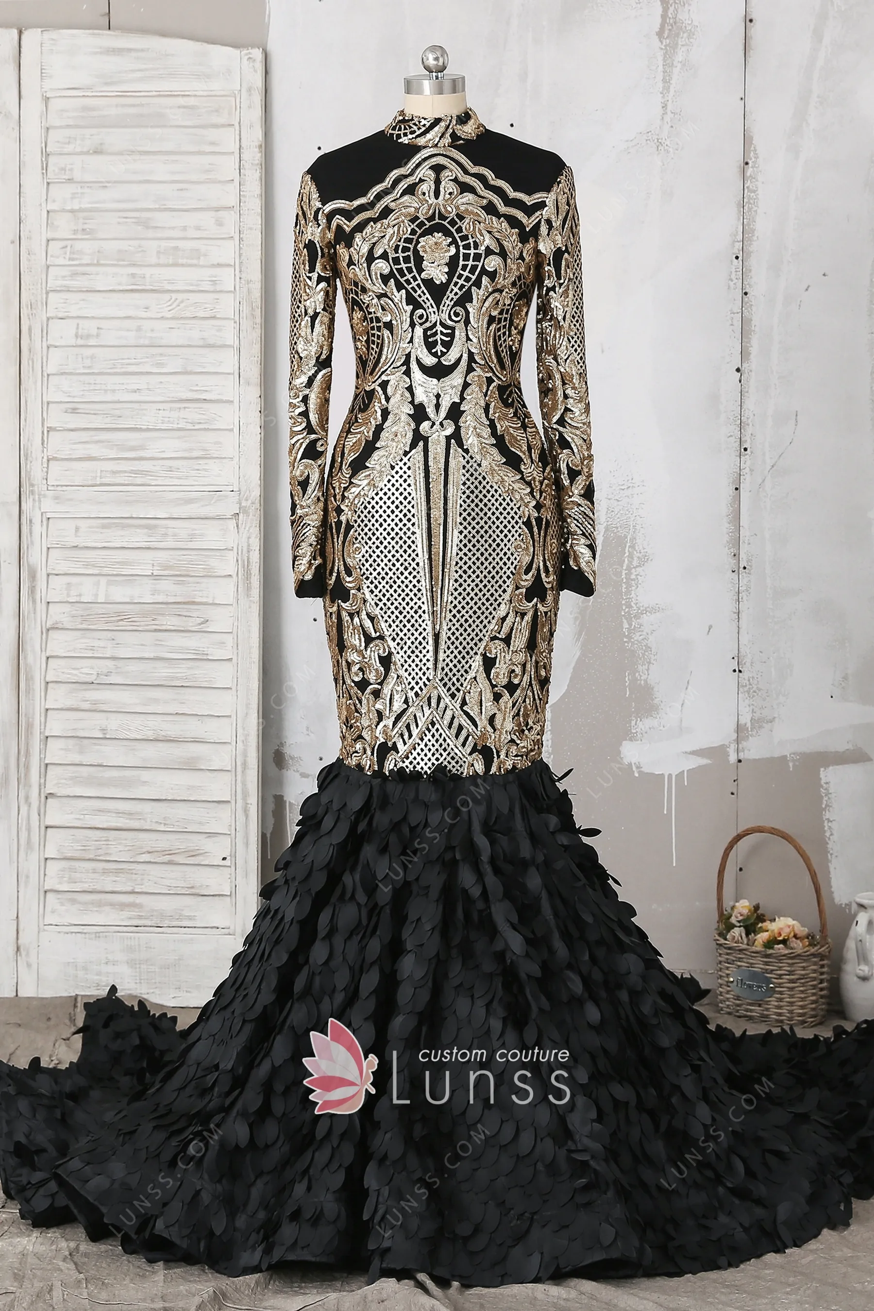 Gold Sequin with Black Base 3D Leaf 