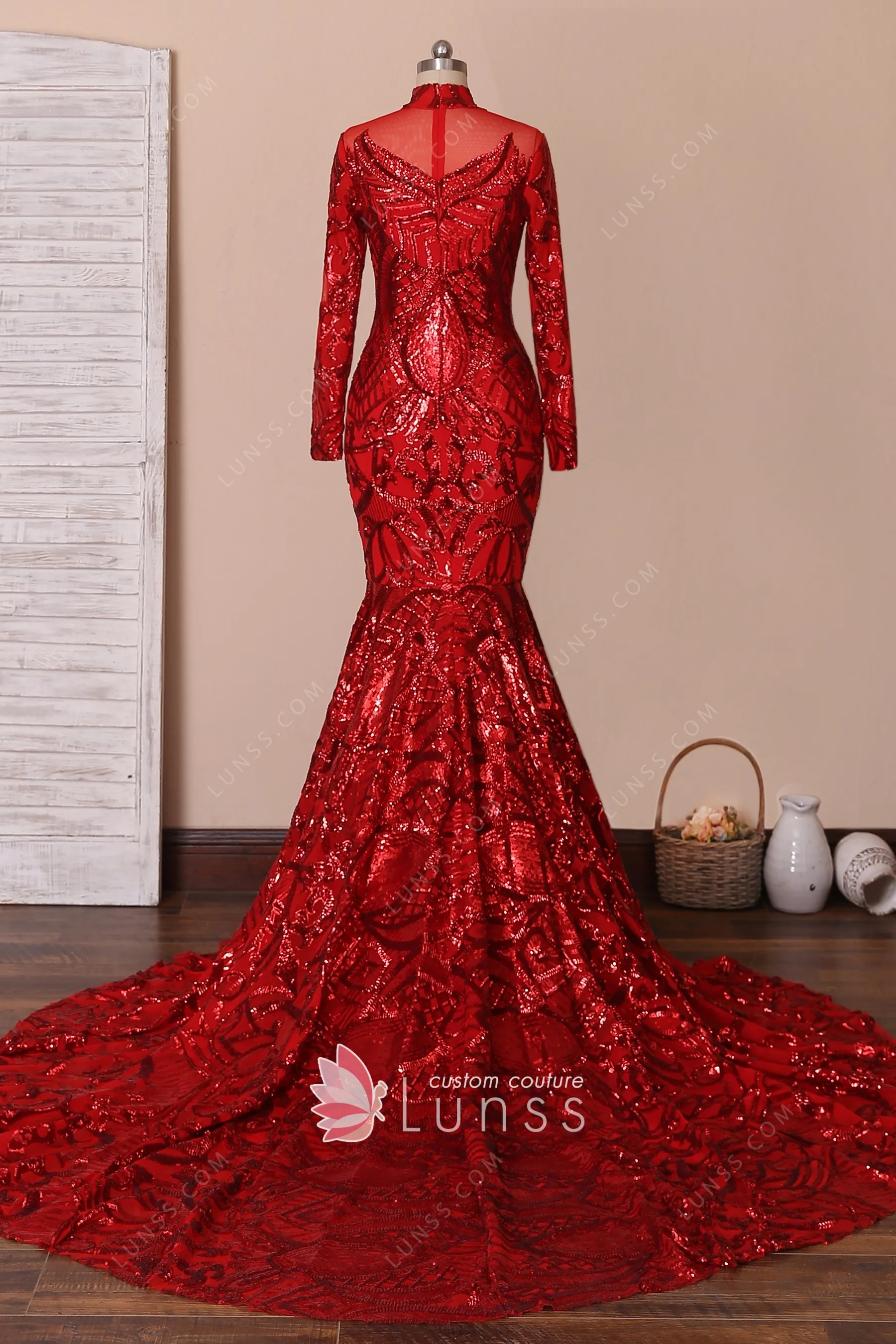 dramatic prom dresses