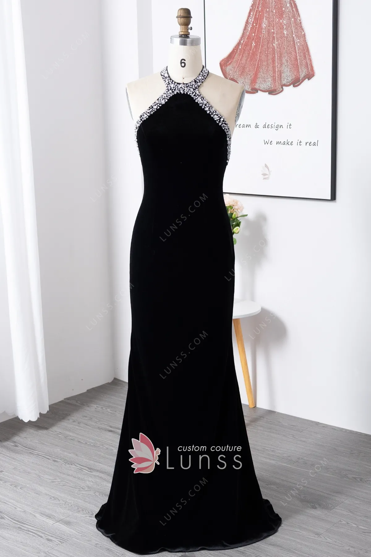Beaded Halter Strap Elegant Black Velvet Evening Dress Lunss