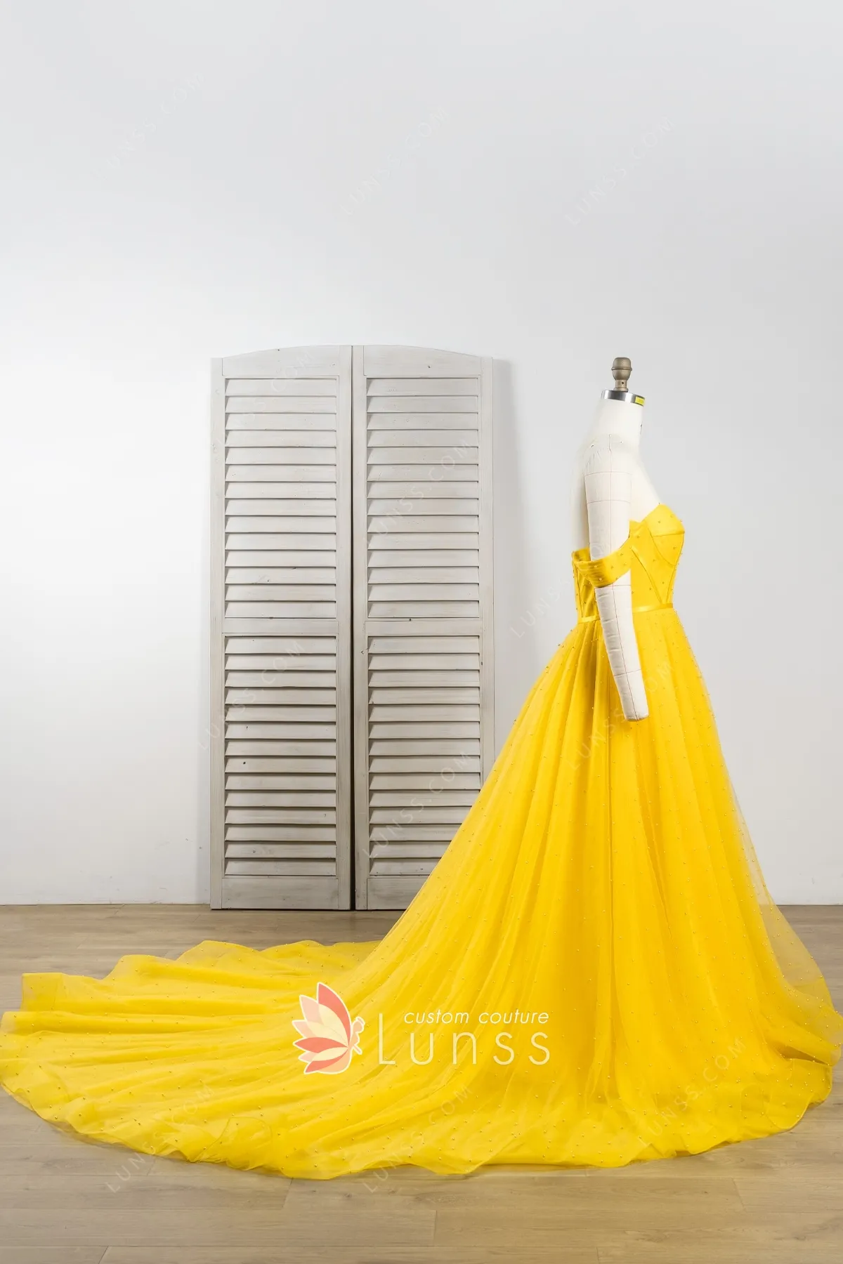 Beautiful Yellow Off-the-shoulder Sequined A-line Prom Dress main image 1