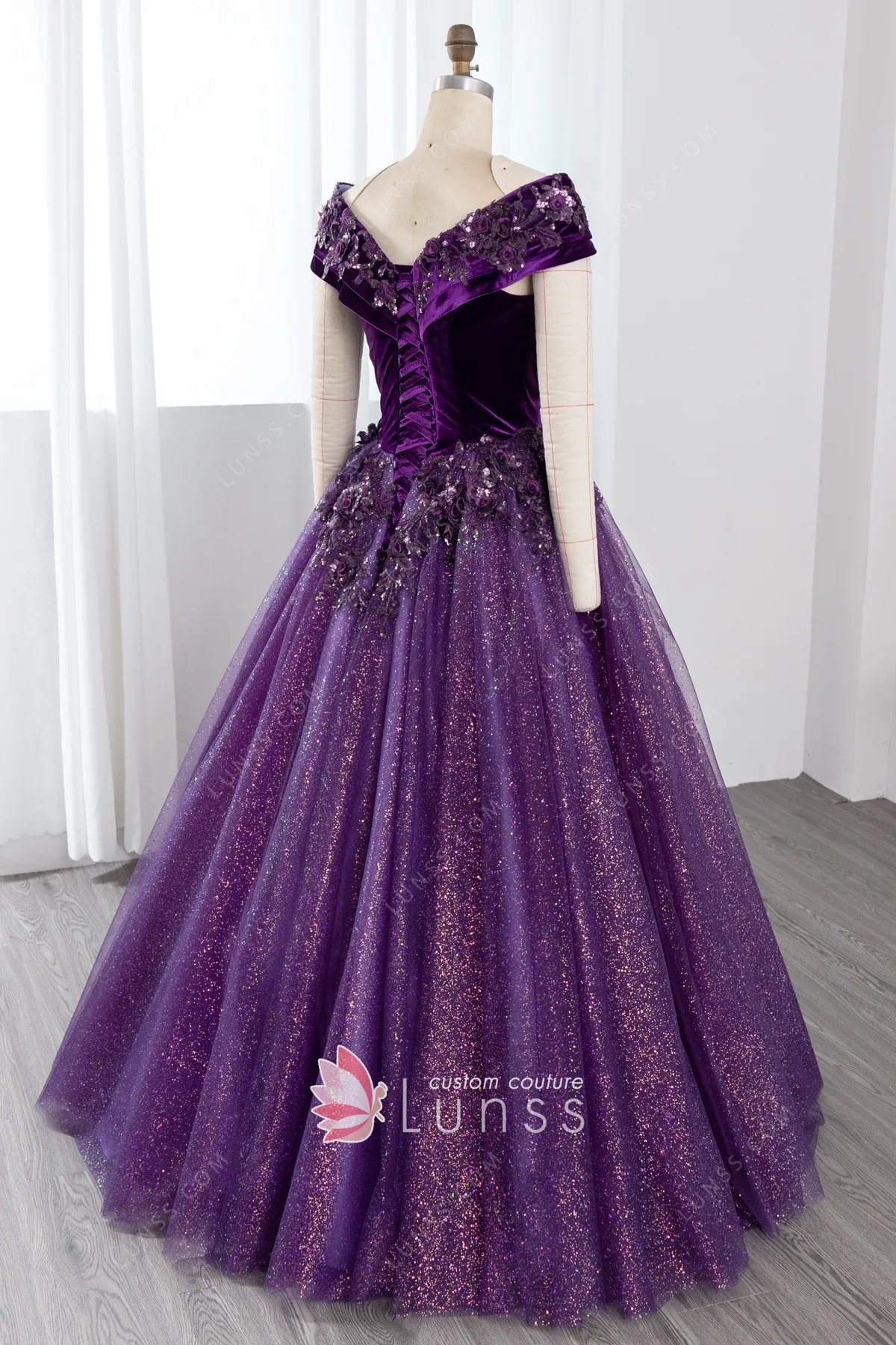 Lunss Scattering Feather Appliqued Purple Tulle Ball Gown Dress