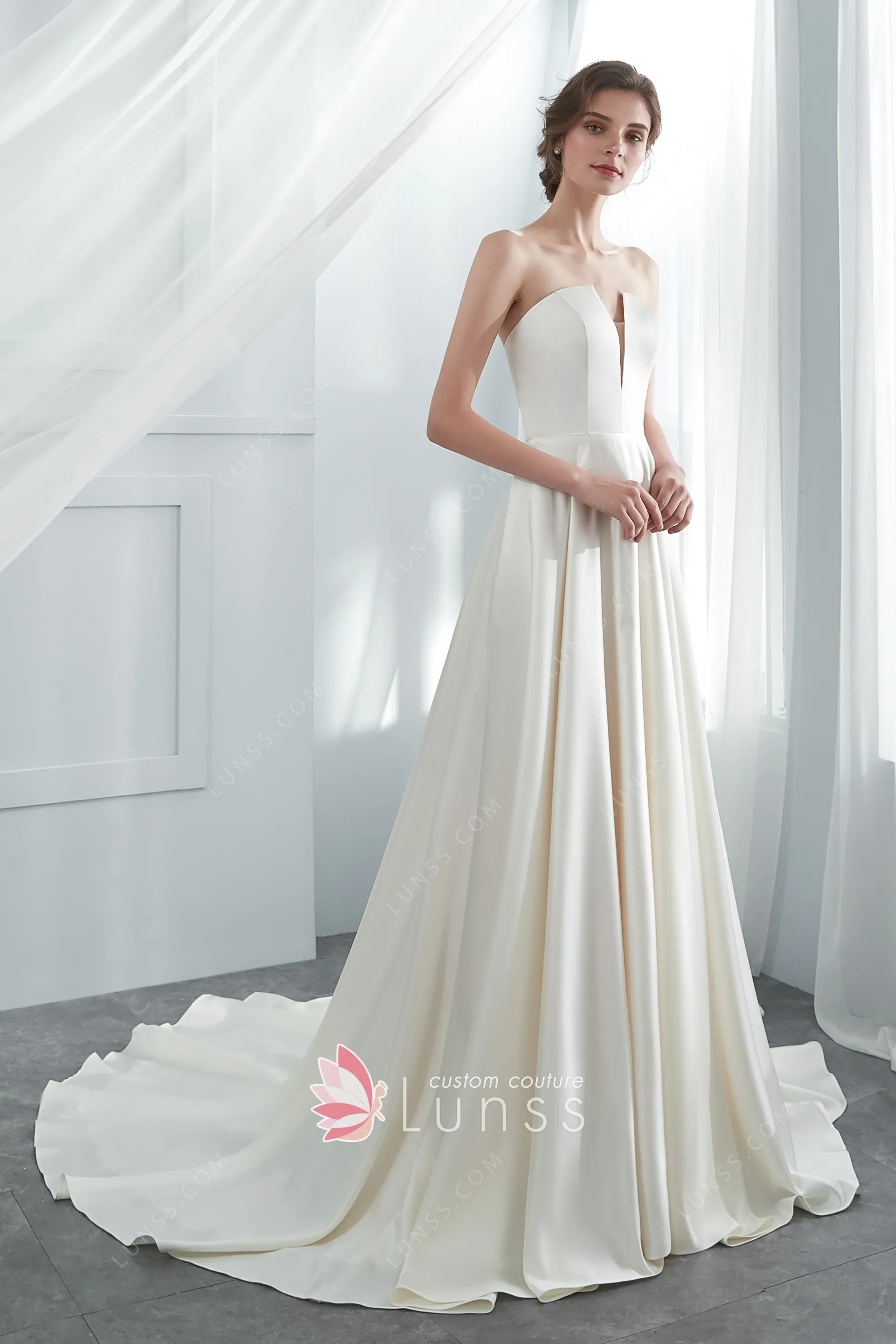 minimalist wedding dress