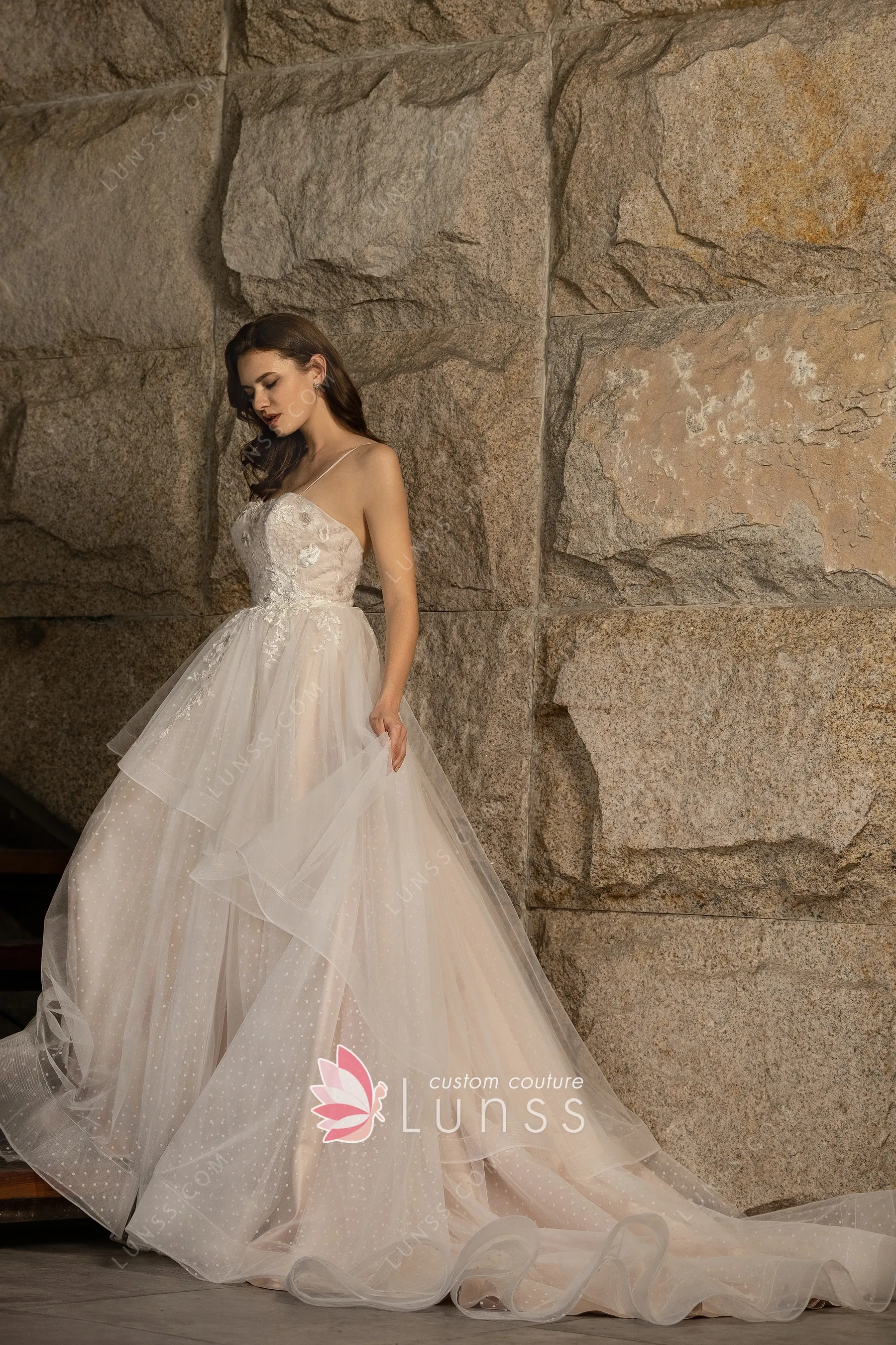 41 Best Courthouse Wedding Dresses - Epic City Hall Bridal Outfits