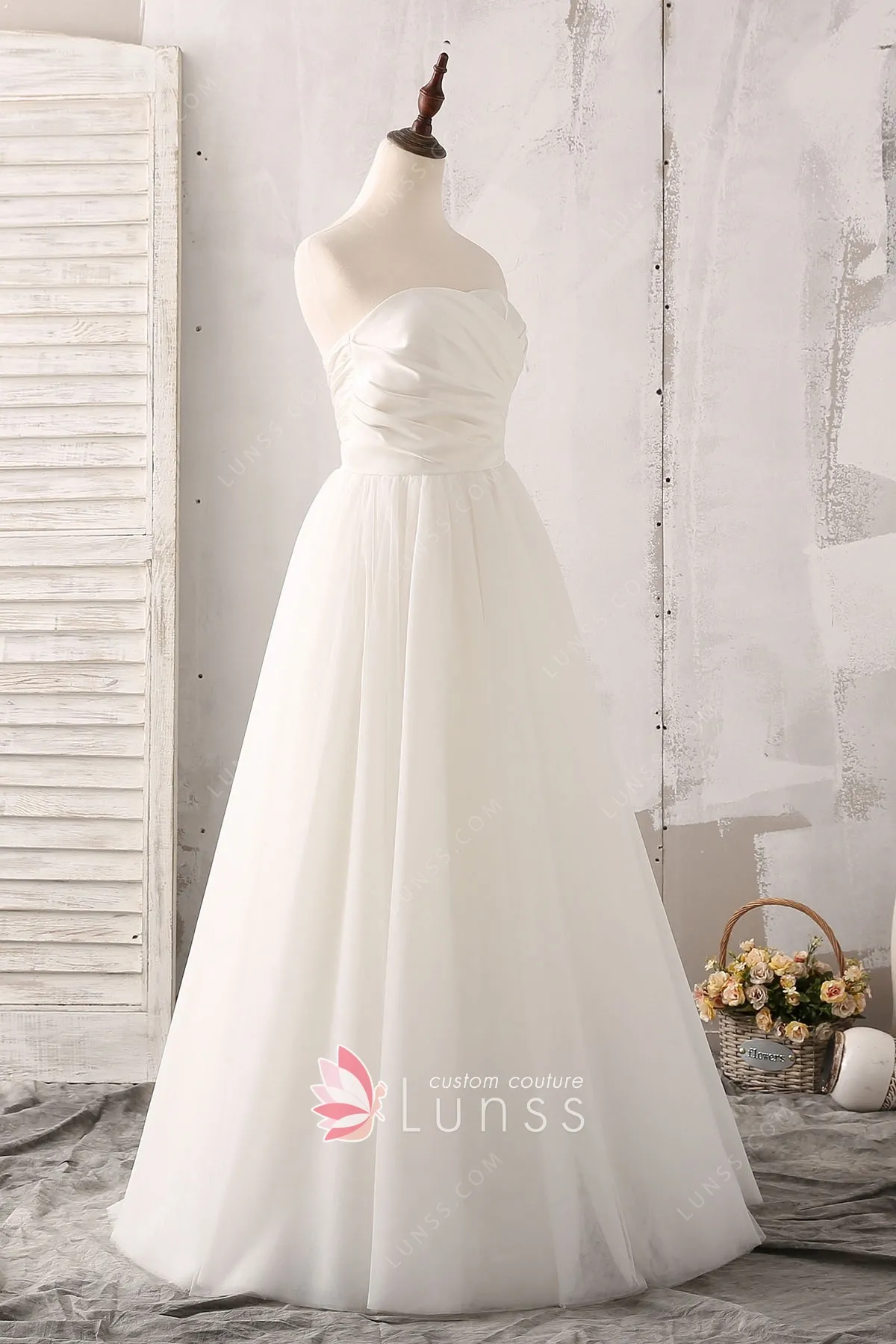 Custom-Made Satin Strapless A-line Tulle Glitter Wedding Dress main image 1