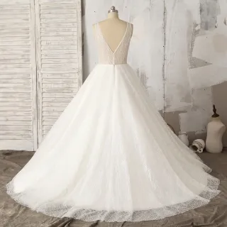 custom made ivory V neck sleeveless glitter ballgown wedding dress