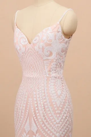 curved V neck with spaghetti straps prom dress
