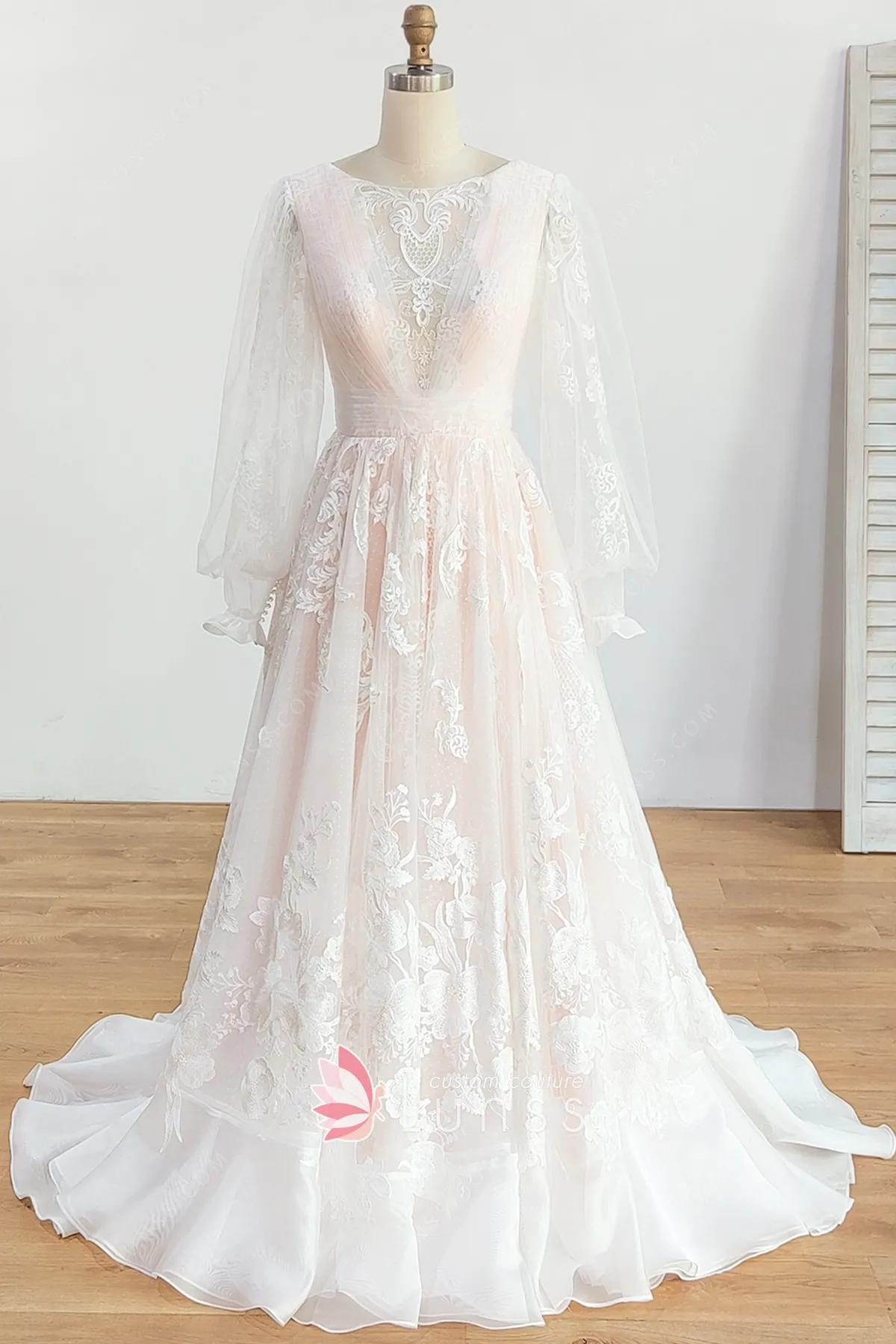 Abito da sposa principessa in pizzo avorio con fodera rosa e organza - Lunss