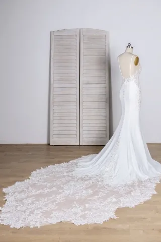 scalloped lace long train mermaid ivory wedding dress