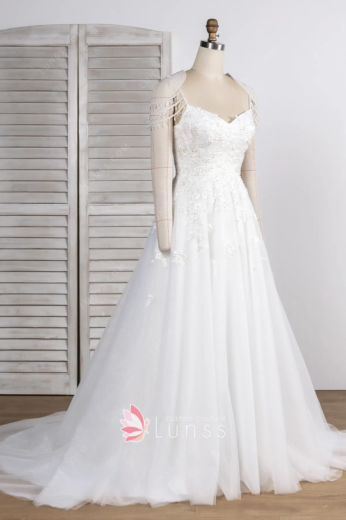Luxury Beaded Crystal Tassels Lace and Tulle Wedding Gown Lunss