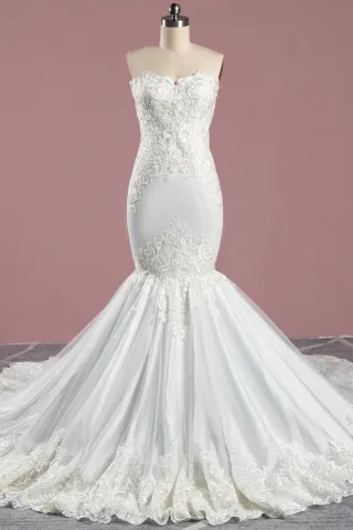 ivory unique pattern lace appliqued mermaid wedding dress