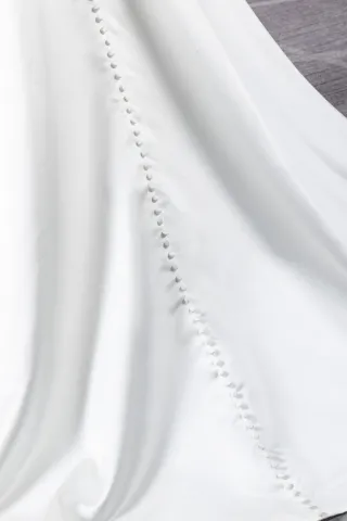 satin skirt with button decorations