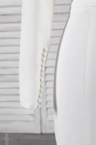 long sleeve with button decor