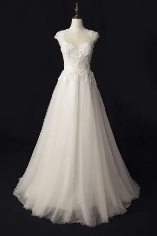 cap sleeve sweetheart floral lace tulle wedding dress