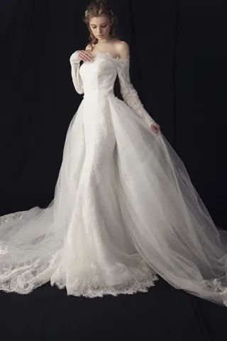 off shoulder sleeve lace wedding dress tulle overskirt