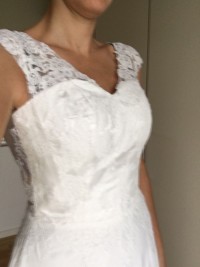 lace and chiffon fine wedding dress