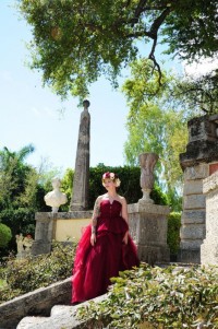 Lunss ceremony dress
