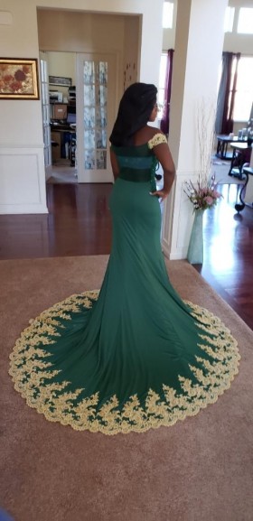 Off the Shoulder Beautiful Gold Beaded Lace Emerald Green Spandex Mermaid Prom Dress 2020