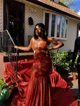 curves fitted prom dress 2022