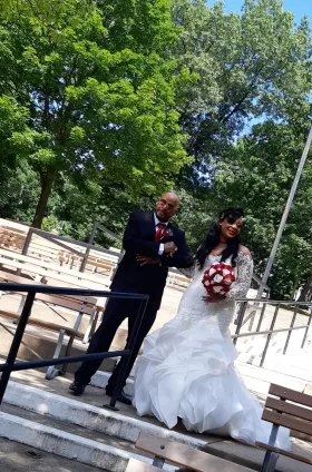 Lunss custom wedding dress