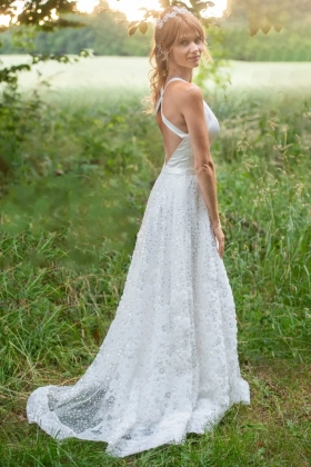 beautiful wedding dress