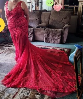 I couldnt be happier with my dress