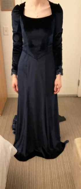 I love the dress