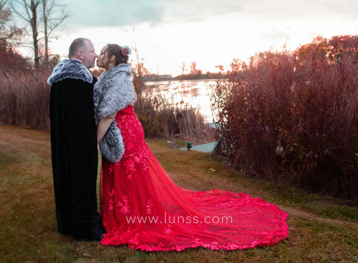 I had my dress made through Lunss