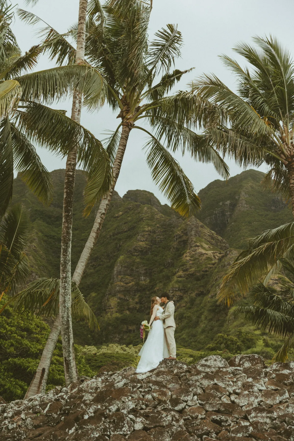 custom made wedding dress at Lunss custom made wedding dress at Lunss